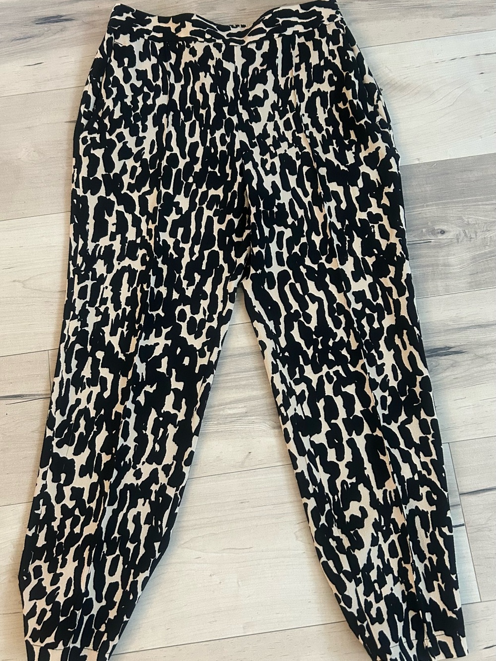 Women’s Jogger Pants - Black & Cream